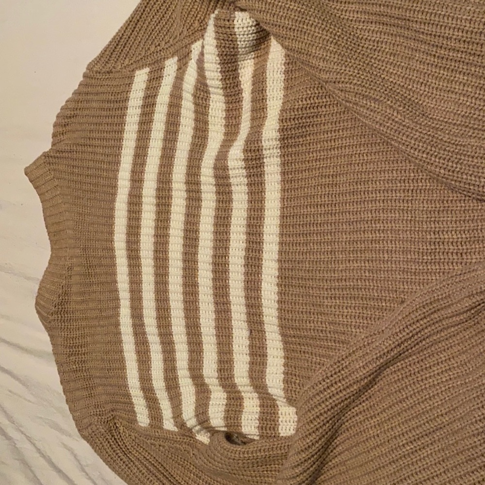 Sweater - Picture 2 of 4